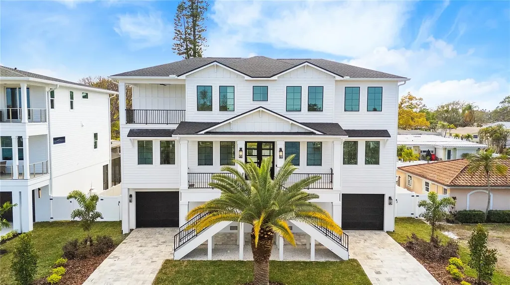 220 90th Avenue NE St Petersburg FL 33702