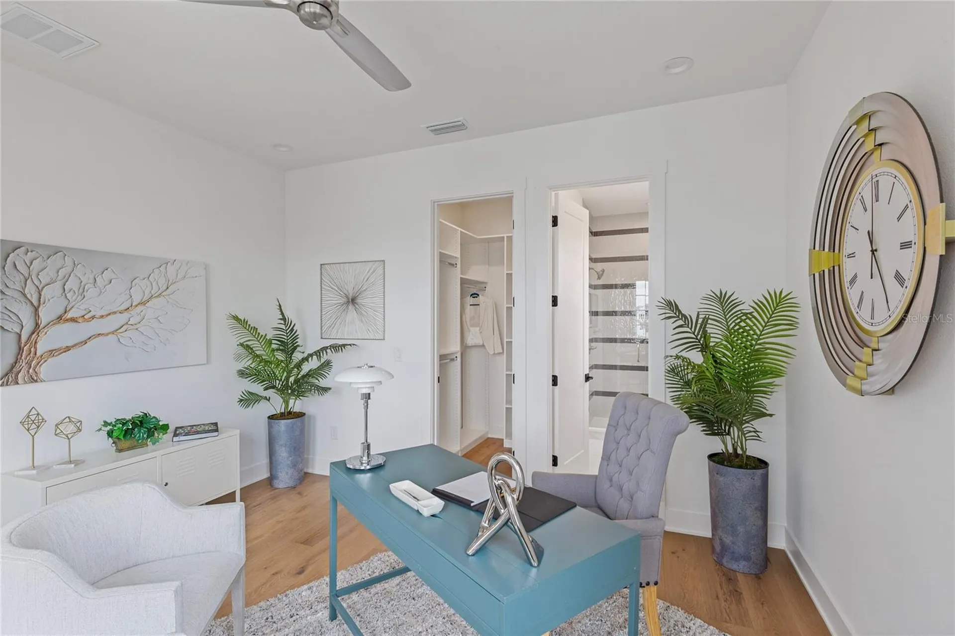 220 90th Avenue NE St Petersburg FL 33702