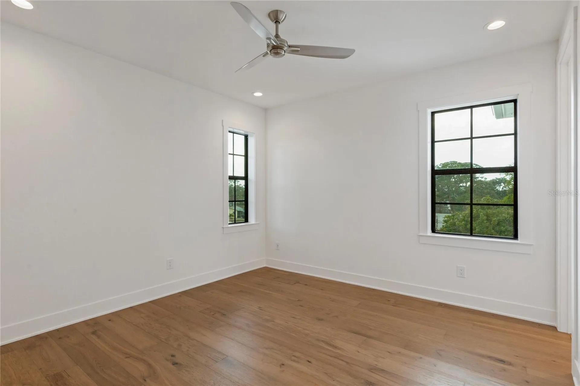220 90th Avenue NE St Petersburg FL 33702
