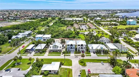 920 W Olympia Avenue Punta Gorda FL 33950