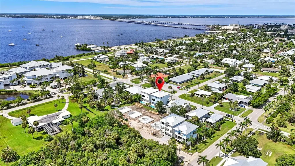 910 W Olympia Avenue Punta Gorda FL 33950