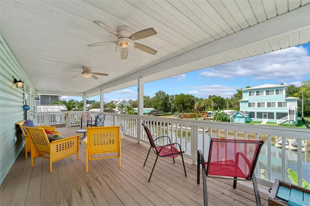 2730 N Comanche Point Crystal River FL 34429