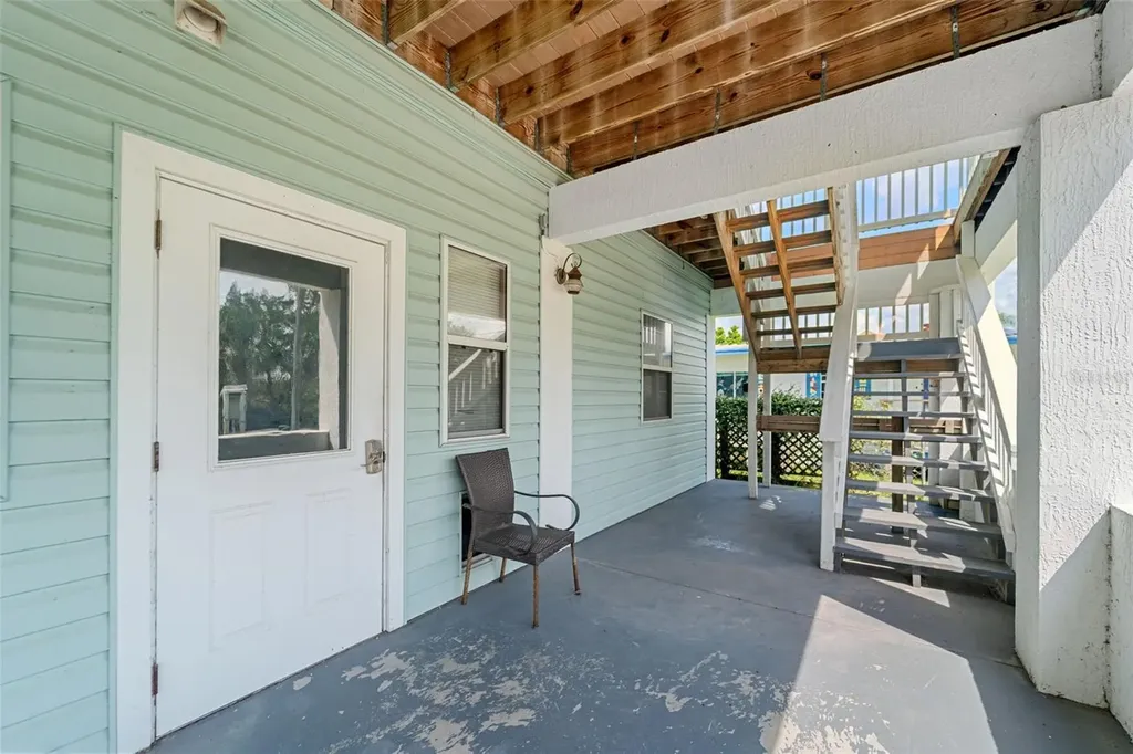 2730 N Comanche Point Crystal River FL 34429