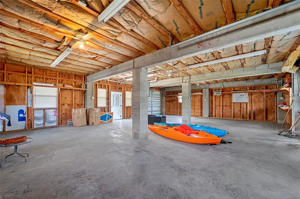 2730 N Comanche Point Crystal River FL 34429