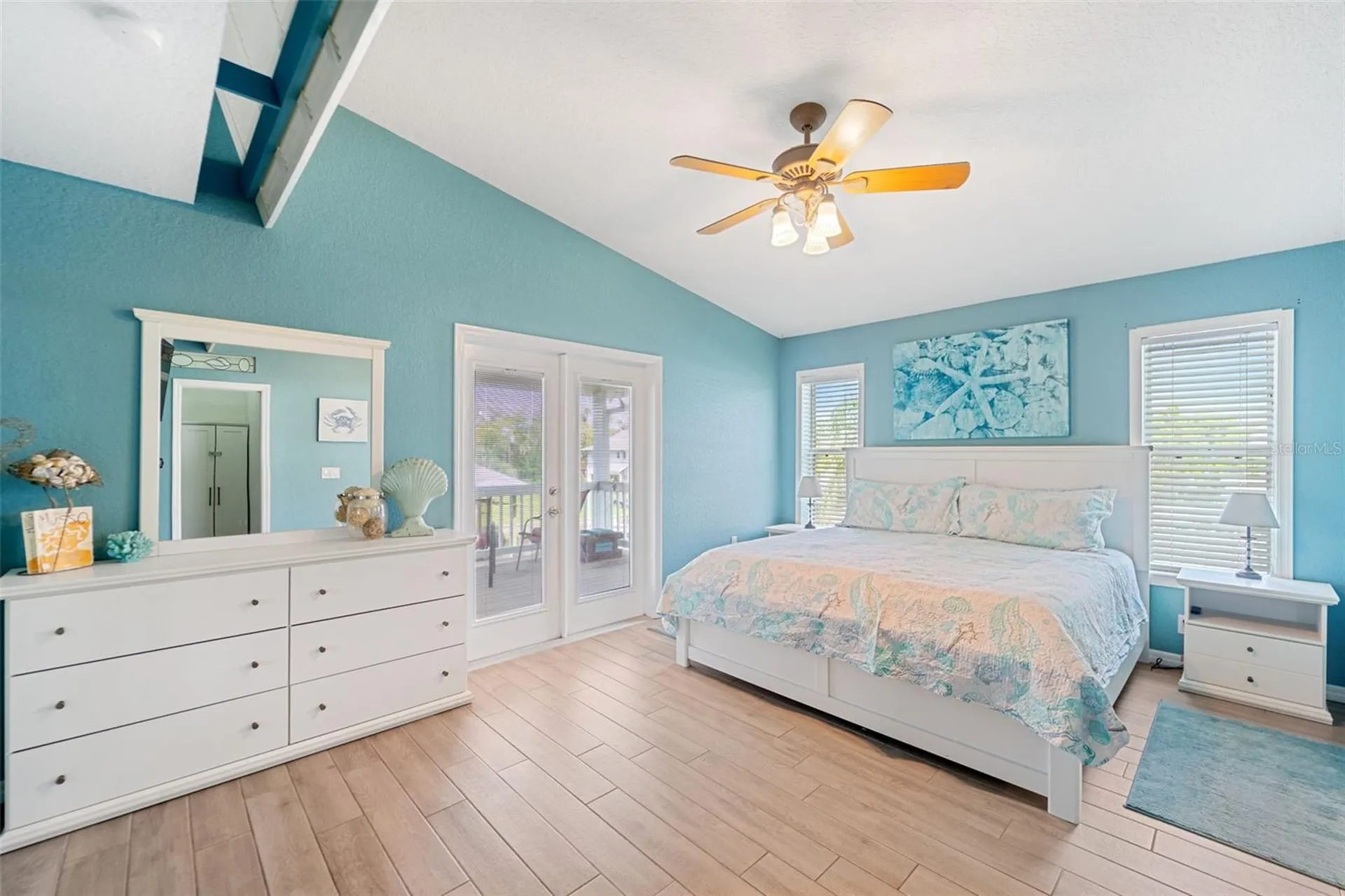 2730 N Comanche Point Crystal River FL 34429