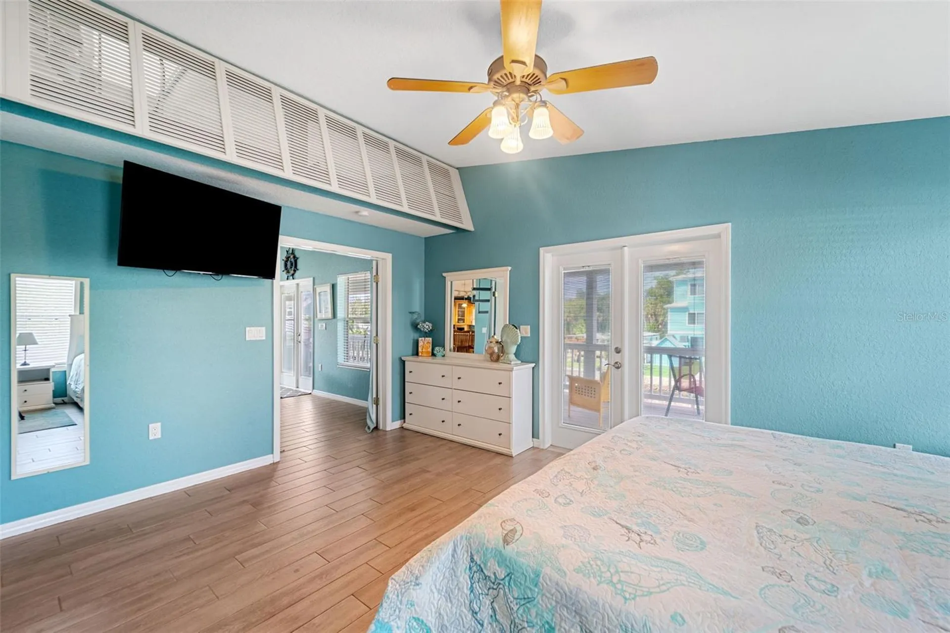 2730 N Comanche Point Crystal River FL 34429
