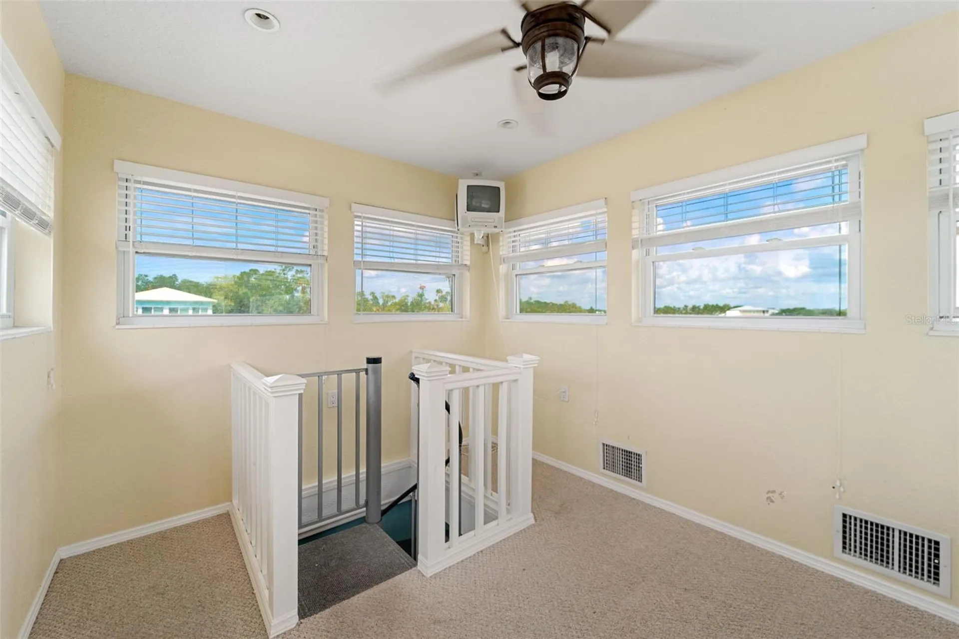 2730 N Comanche Point Crystal River FL 34429