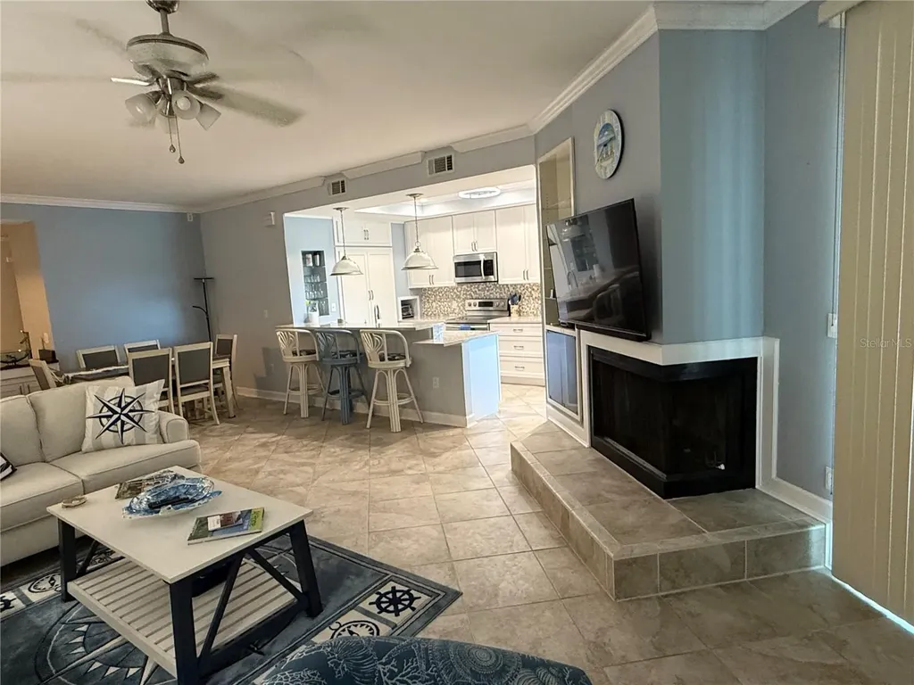 910 Pinellas Bayway S Tierra Verde FL 33715