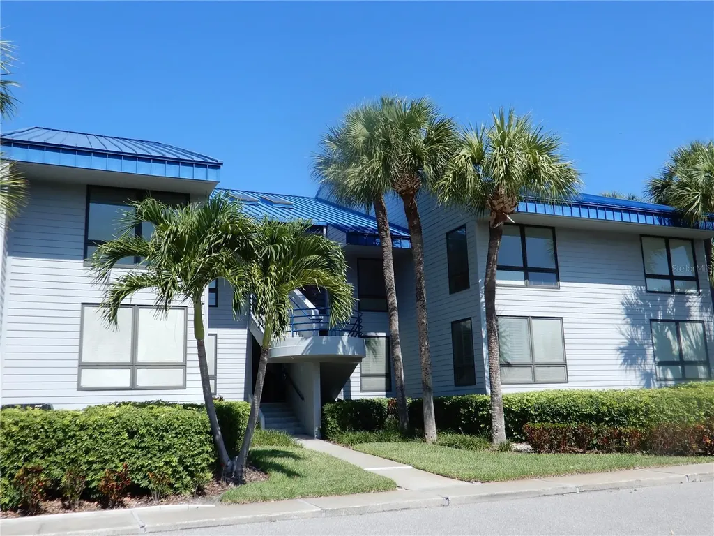 910 Pinellas Bayway S Tierra Verde FL 33715