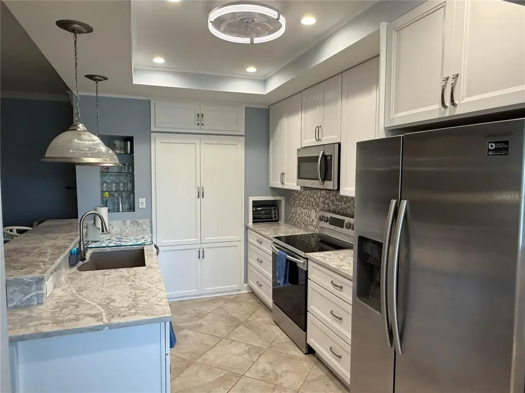 910 Pinellas Bayway S Tierra Verde FL 33715