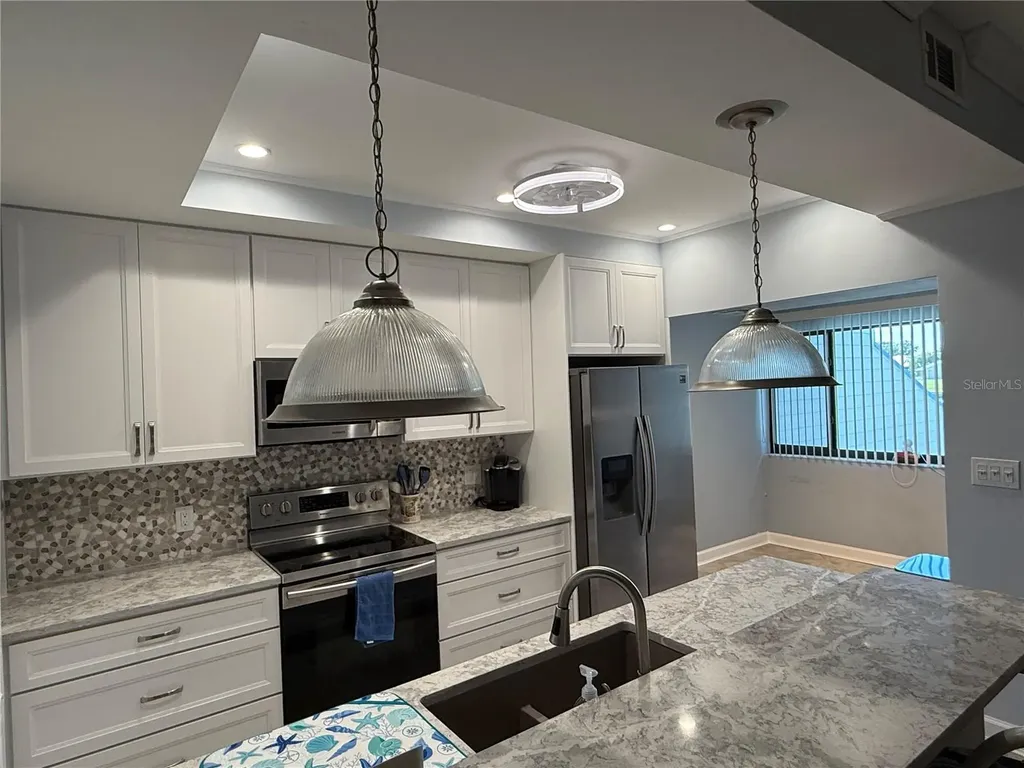 910 Pinellas Bayway S Tierra Verde FL 33715