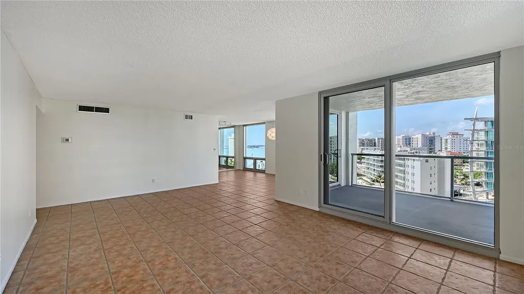 1111 N Gulfstream Avenue Sarasota FL 34236