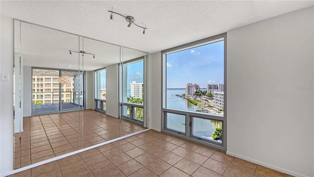 1111 N Gulfstream Avenue Sarasota FL 34236