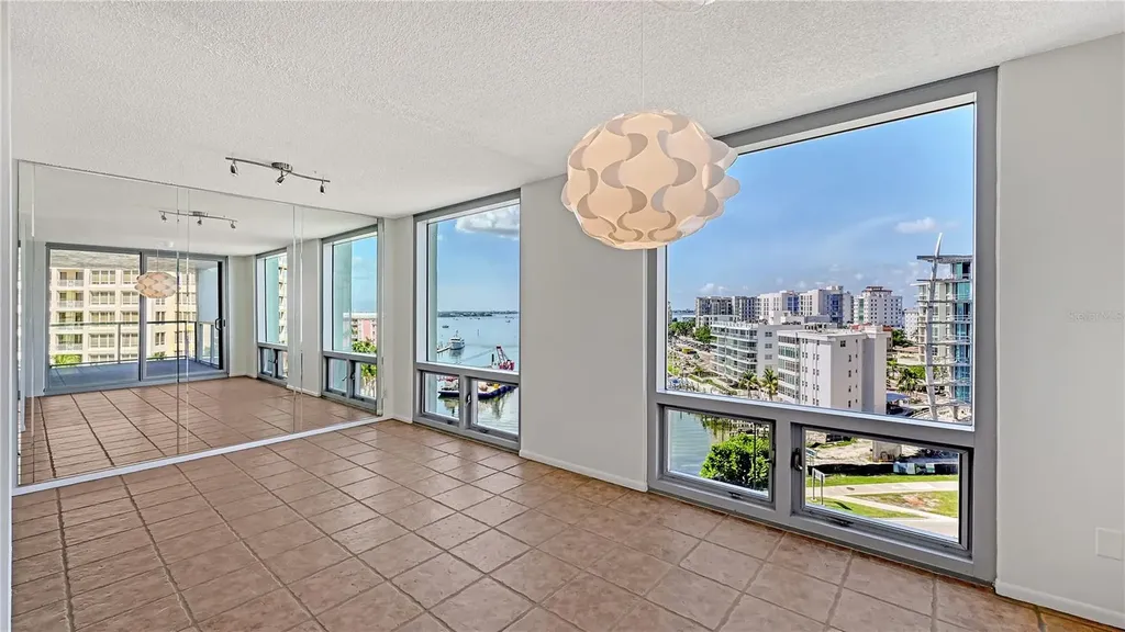 1111 N Gulfstream Avenue Sarasota FL 34236