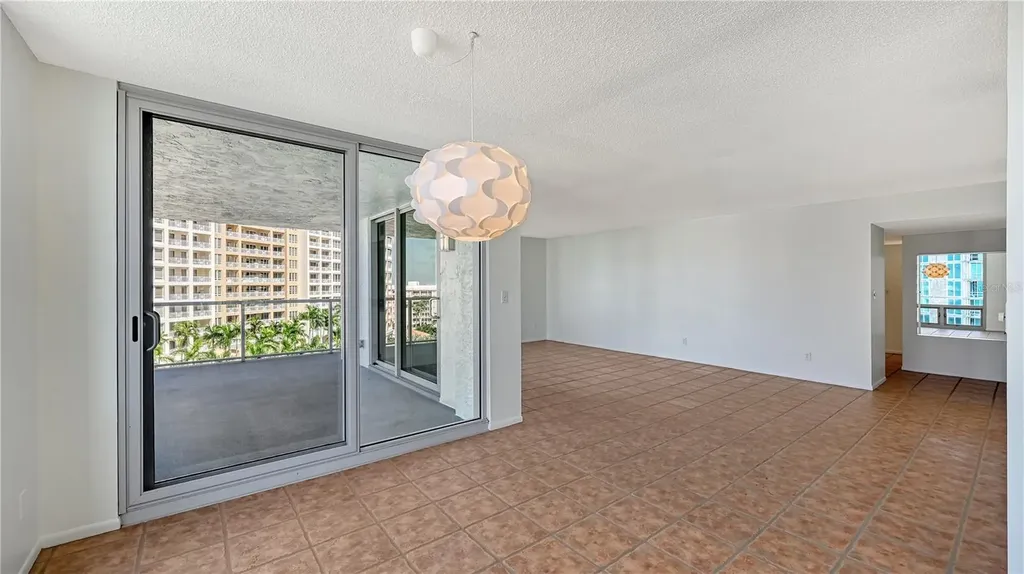 1111 N Gulfstream Avenue Sarasota FL 34236