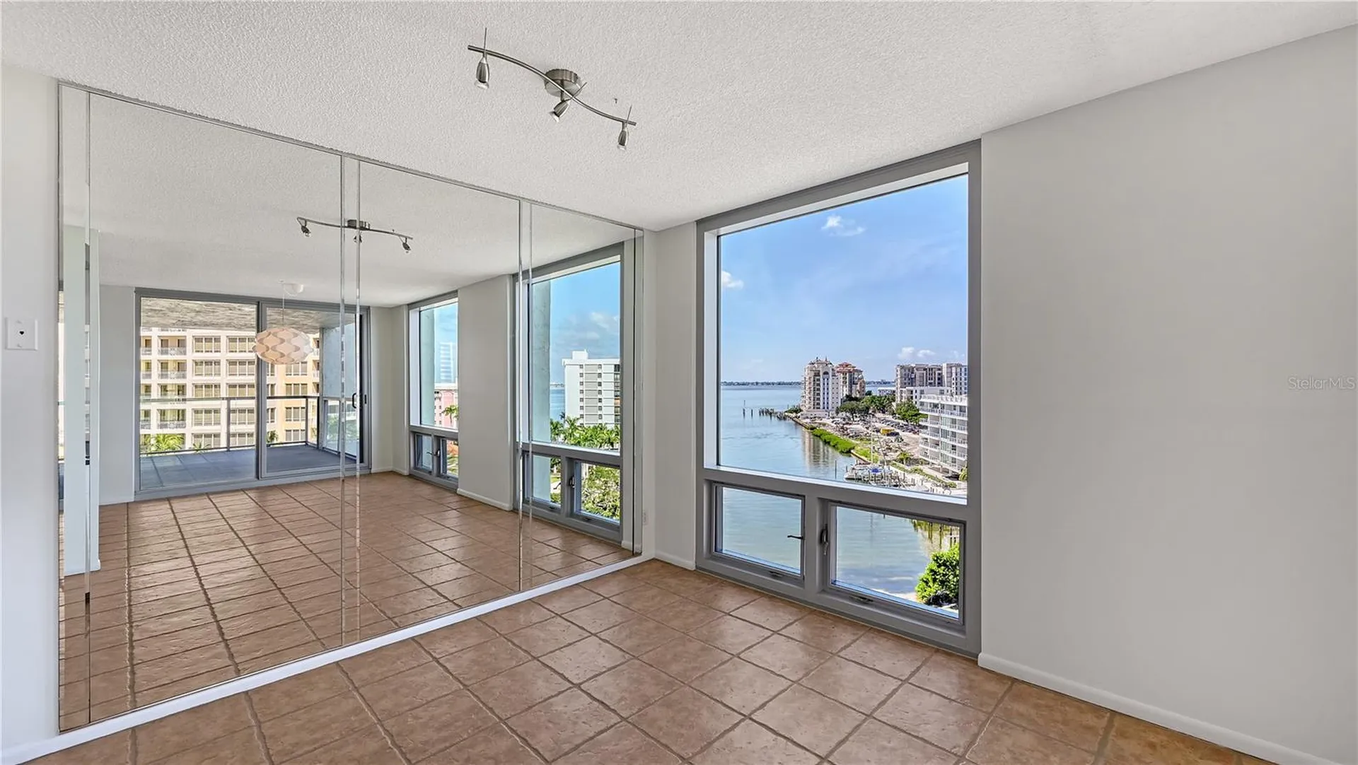 1111 N Gulfstream Avenue Sarasota FL 34236