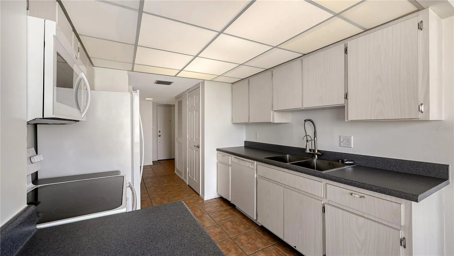1111 N Gulfstream Avenue Sarasota FL 34236