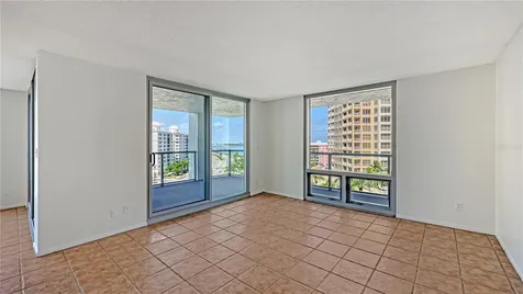 1111 N Gulfstream Avenue Sarasota FL 34236