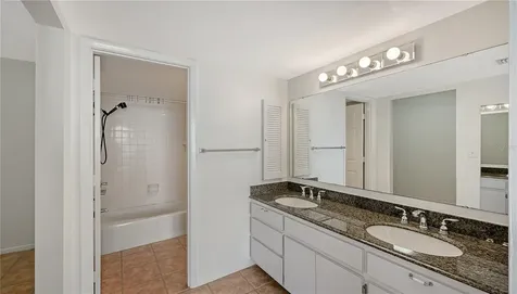 1111 N Gulfstream Avenue Sarasota FL 34236