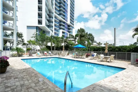 1111 N Gulfstream Avenue Sarasota FL 34236