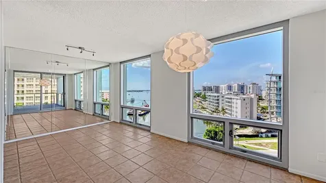 1111 N Gulfstream Avenue Sarasota FL 34236