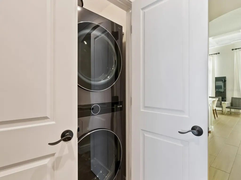 555 N Orange Avenue Sarasota FL 34236