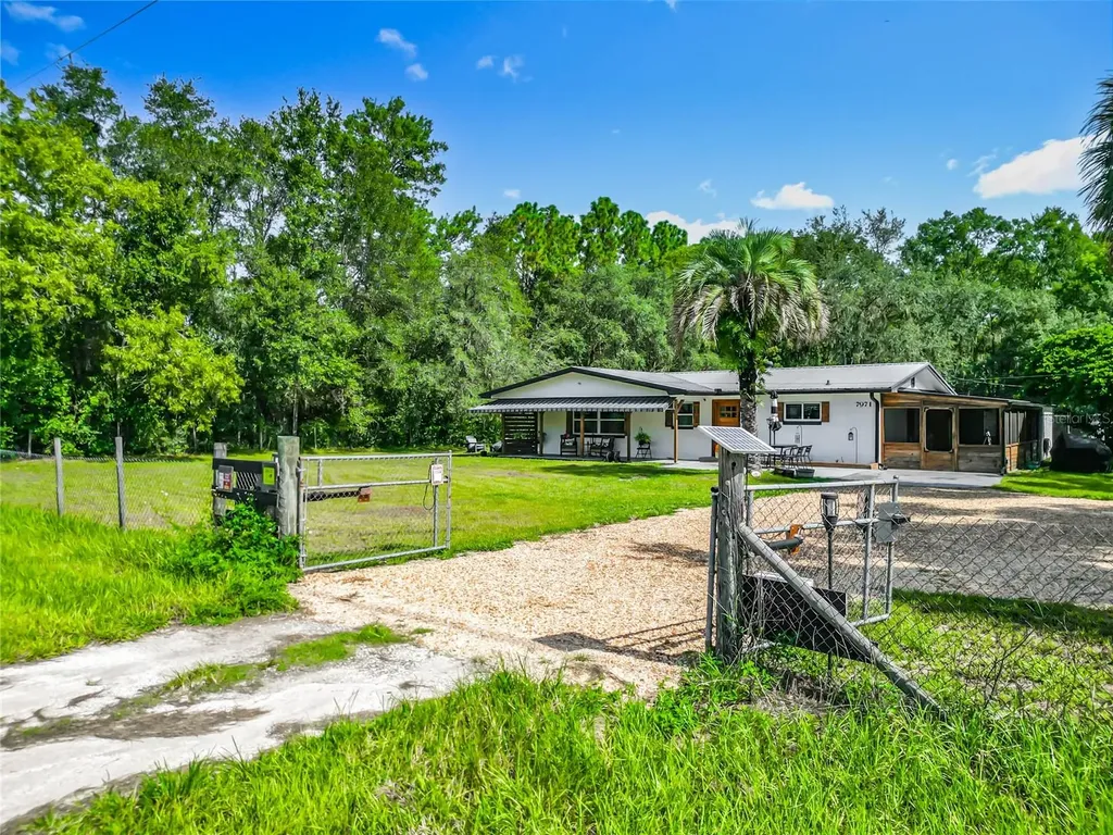 7971 E Highway 25 Belleview FL 34420