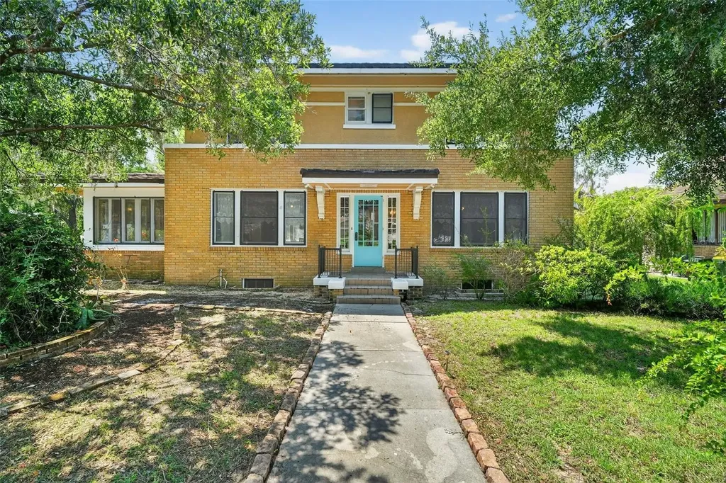 475 W Minnehaha Avenue Clermont FL 34711