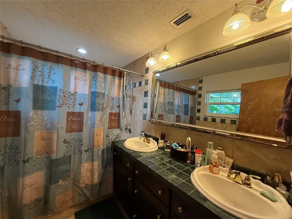 6896 Cr 619 Bushnell FL 33513