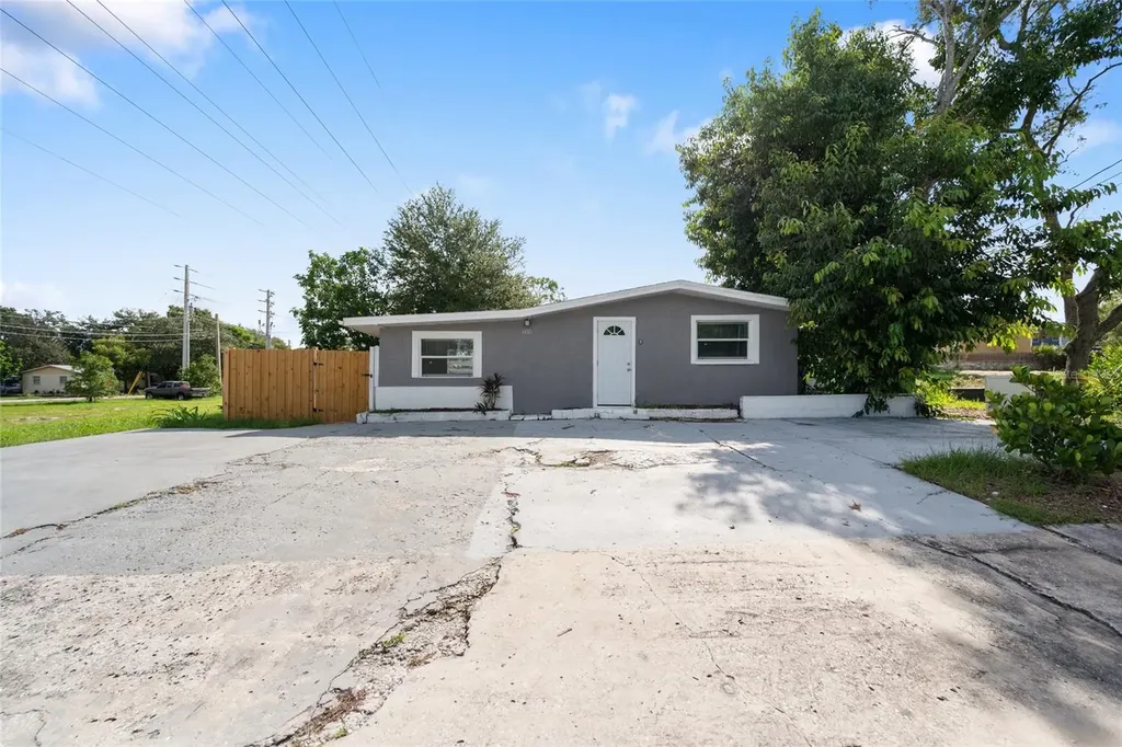 605 S S Disston Avenue Tarpon Springs FL 34689