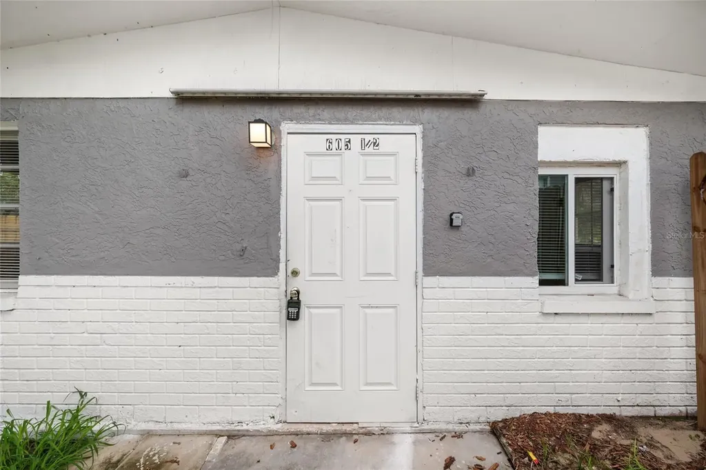 605 S S Disston Avenue Tarpon Springs FL 34689