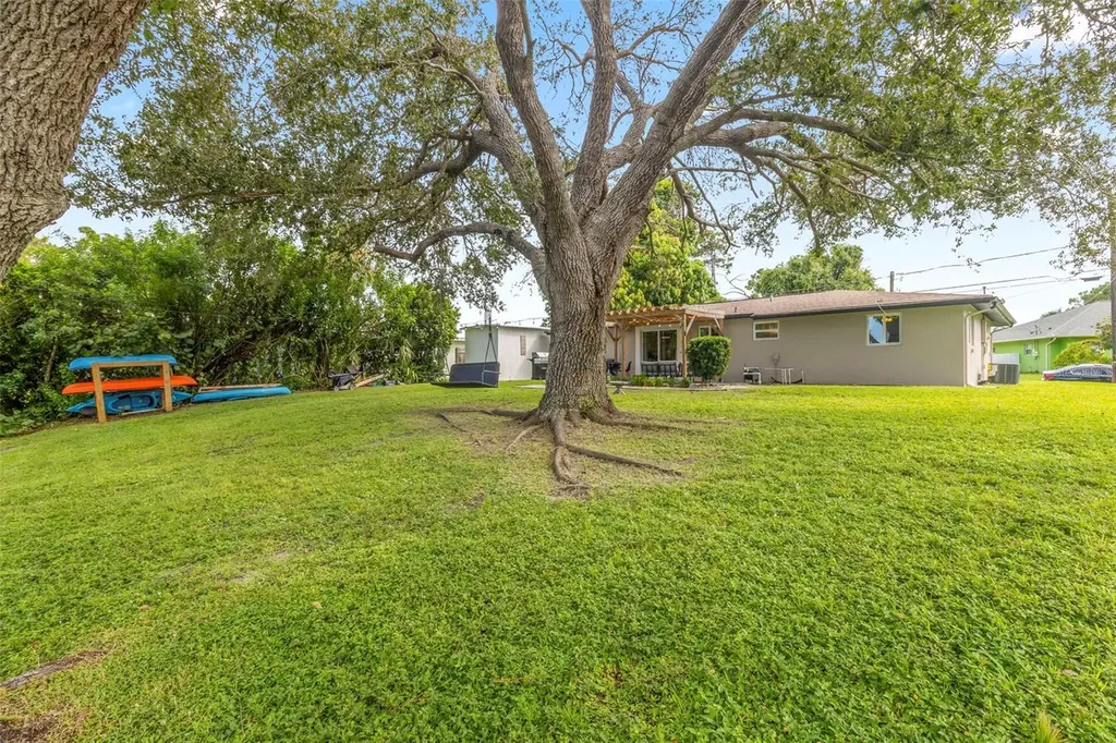 2586 Auburn Boulevard Port Charlotte FL 33948