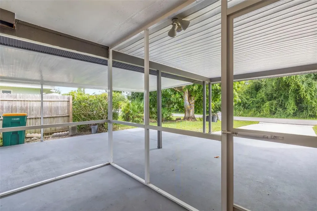 2586 Auburn Boulevard Port Charlotte FL 33948