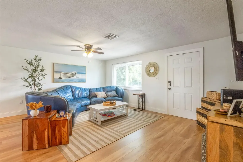 2586 Auburn Boulevard Port Charlotte FL 33948