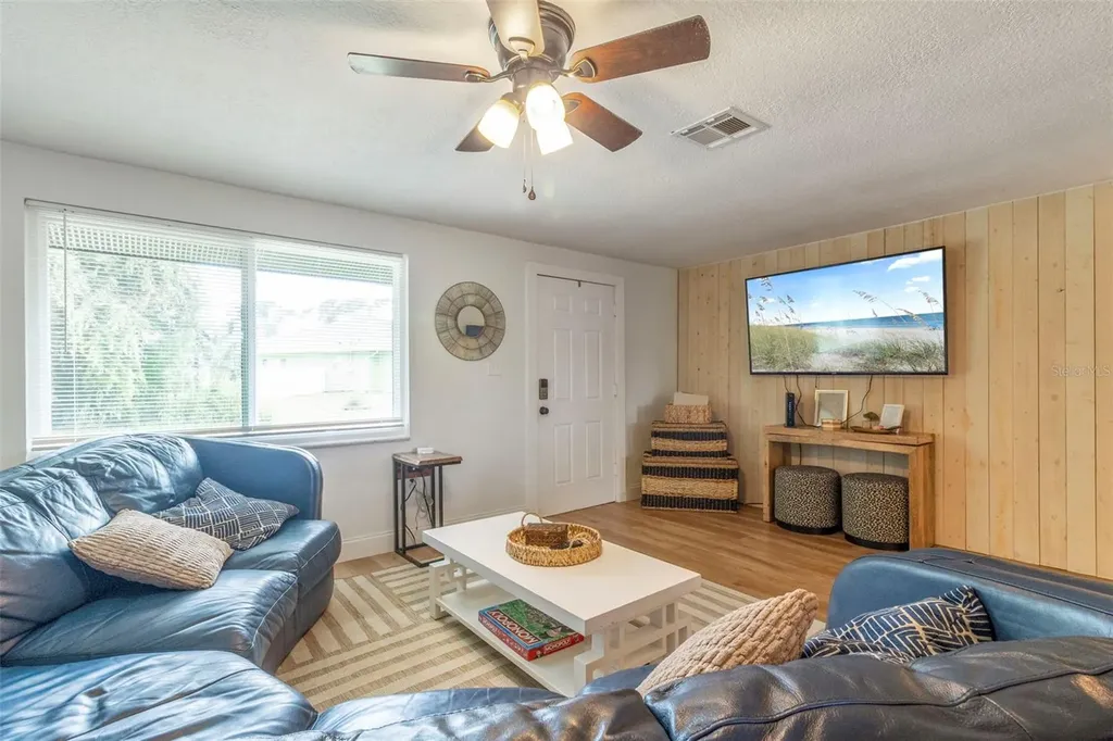 2586 Auburn Boulevard Port Charlotte FL 33948