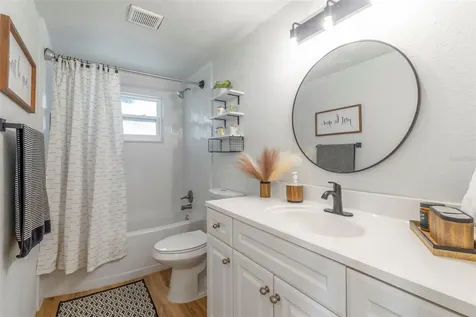 2586 Auburn Boulevard Port Charlotte FL 33948