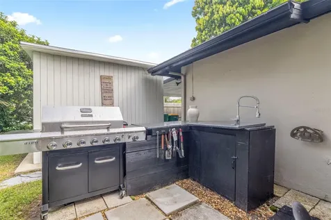 2586 Auburn Boulevard Port Charlotte FL 33948