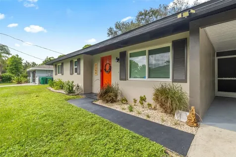 2586 Auburn Boulevard Port Charlotte FL 33948