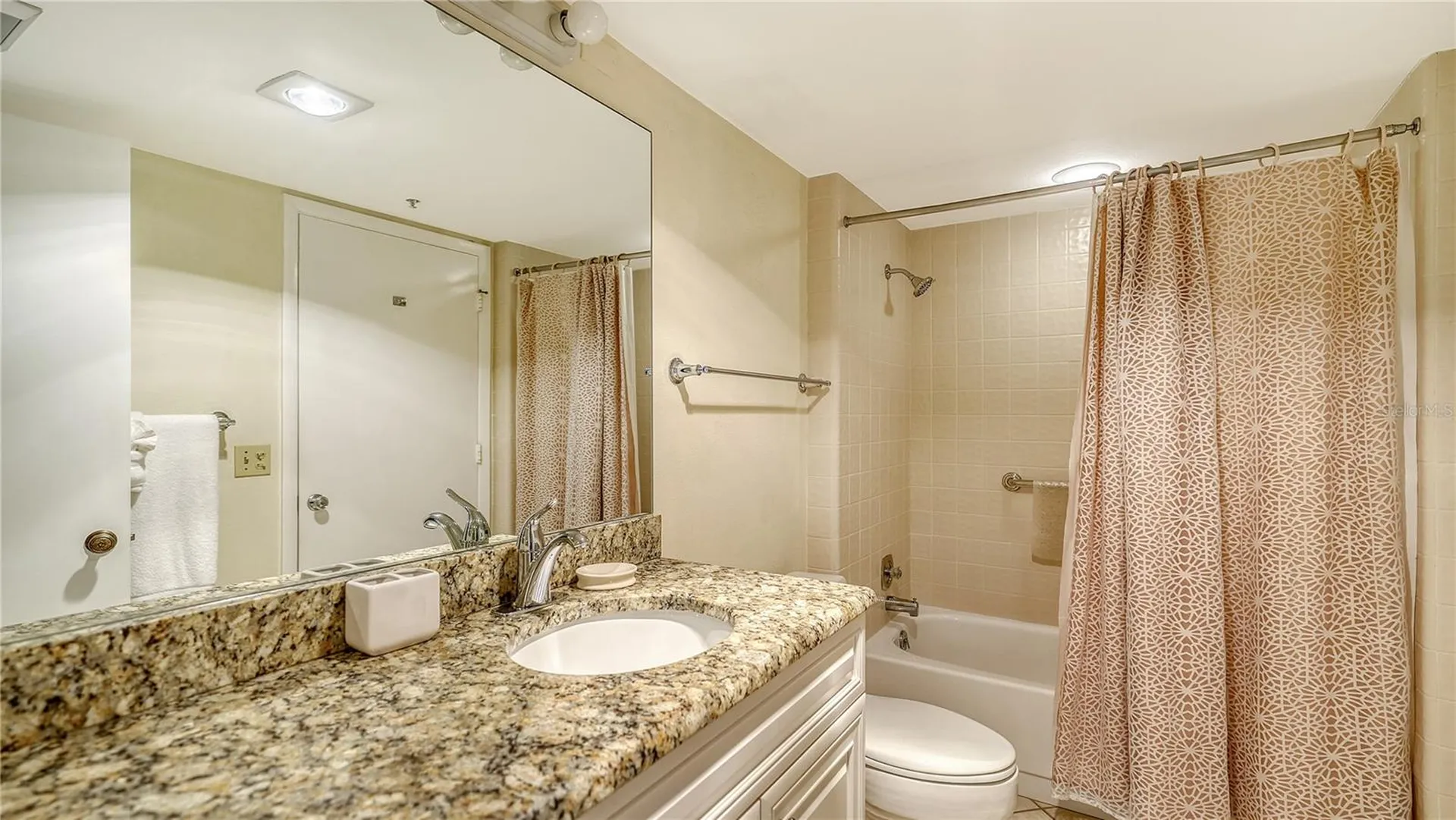 1055 Gulf Of Mexico Drive Longboat Key FL 34228