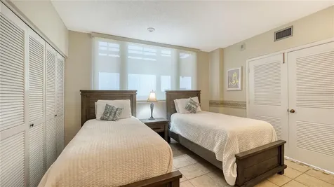 1055 Gulf Of Mexico Drive Longboat Key FL 34228