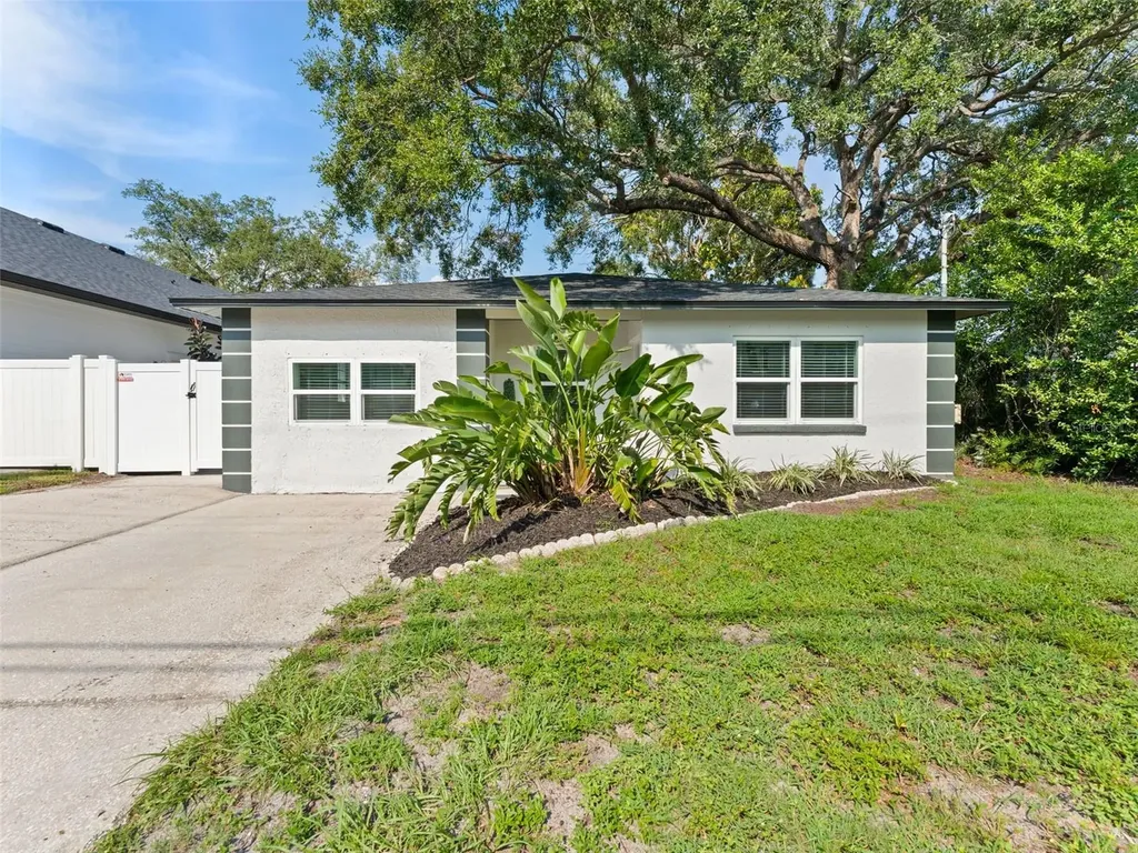 6218 S Main Avenue Tampa FL 33611