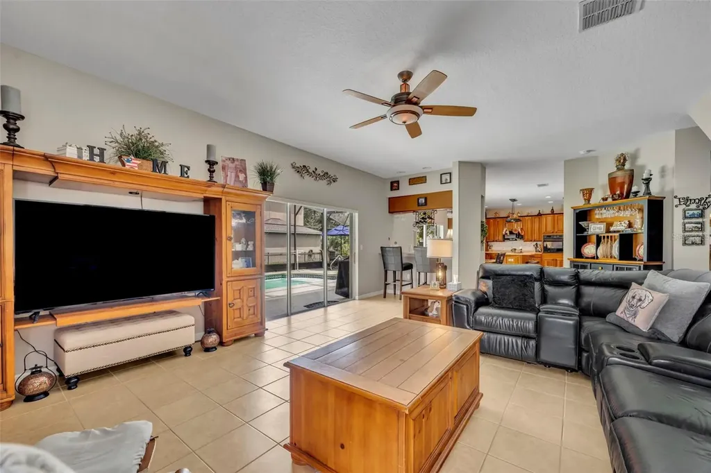 9809 Osprey Landing Drive Orlando FL 32832