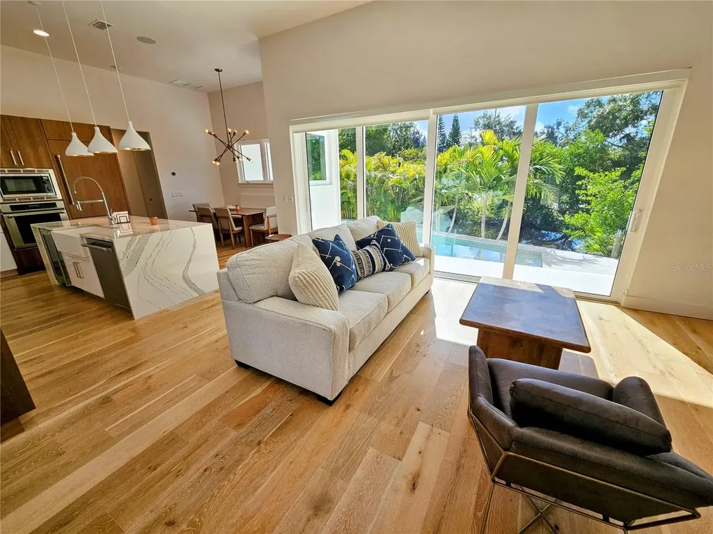 2408 Nassau Street Sarasota FL 34231