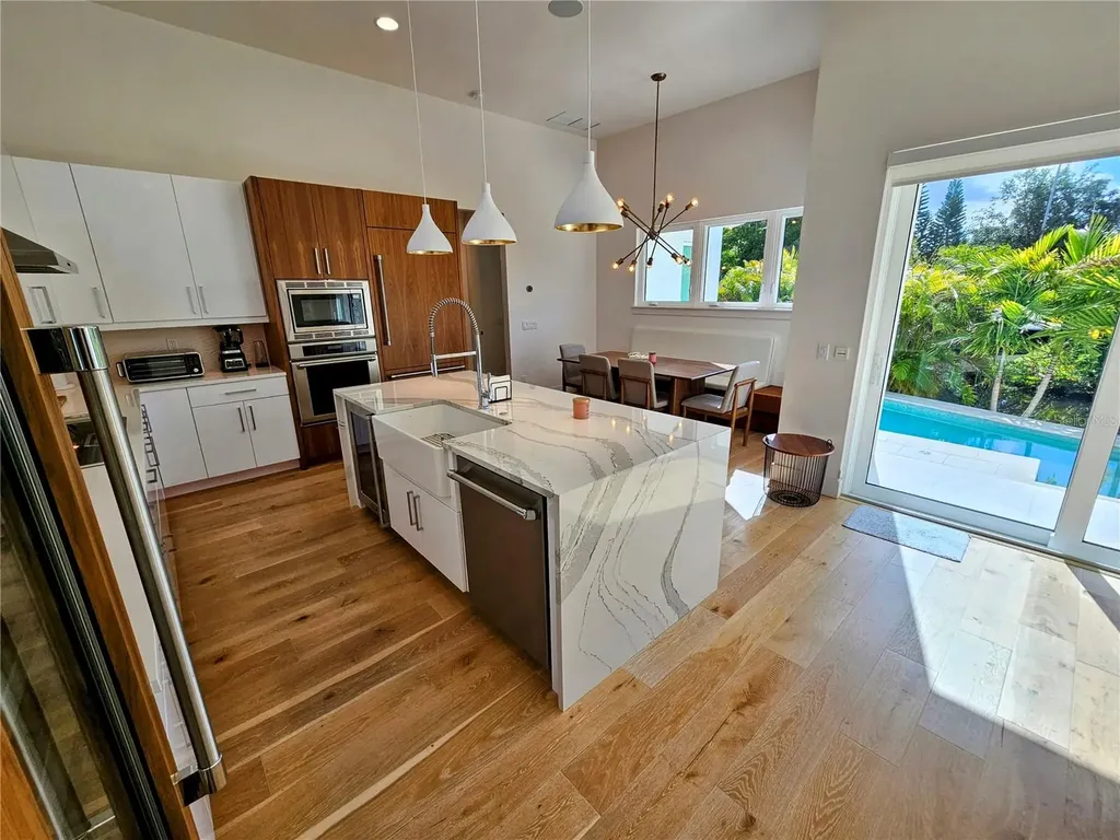 2408 Nassau Street Sarasota FL 34231