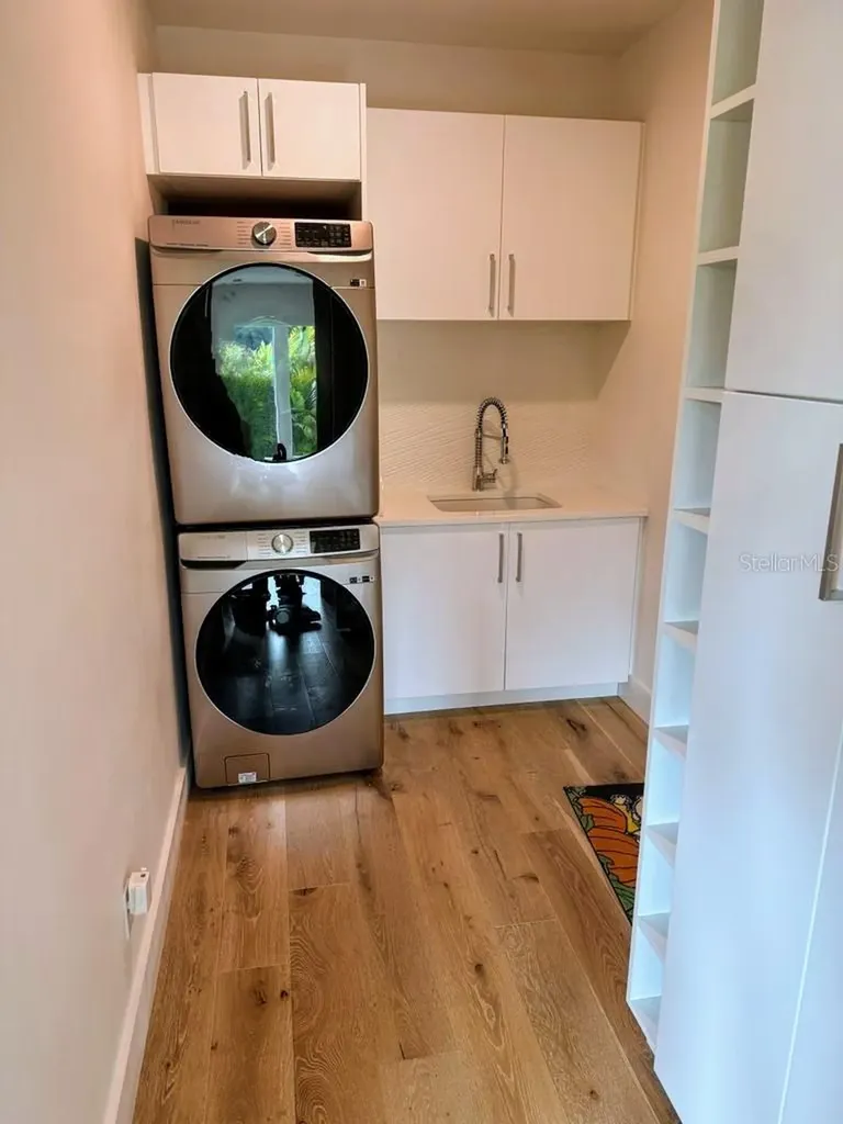 2408 Nassau Street Sarasota FL 34231