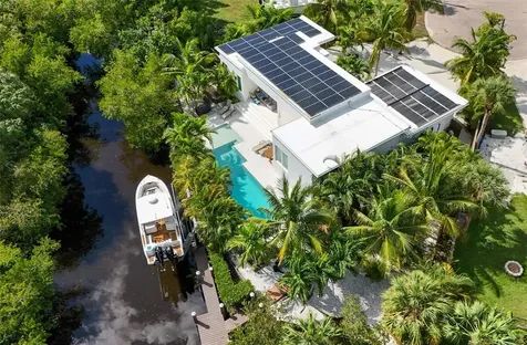 2408 Nassau Street Sarasota FL 34231