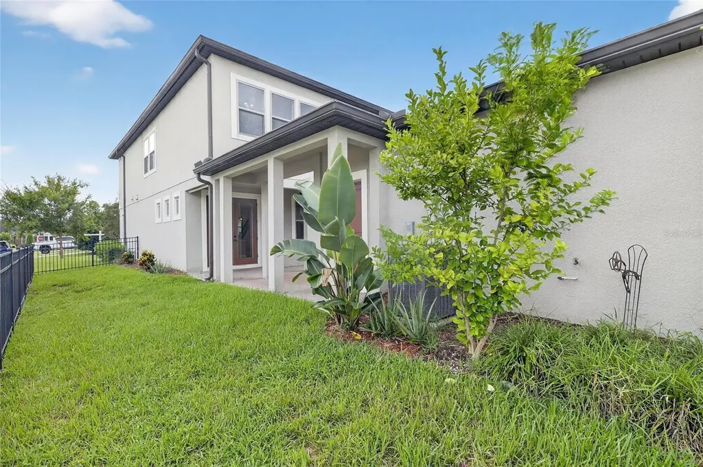 5811 Caldera Ridge Drive Lithia FL 33547