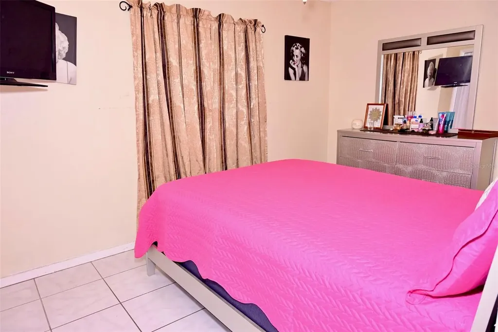615 N Forrest Avenue Kissimmee FL 34741