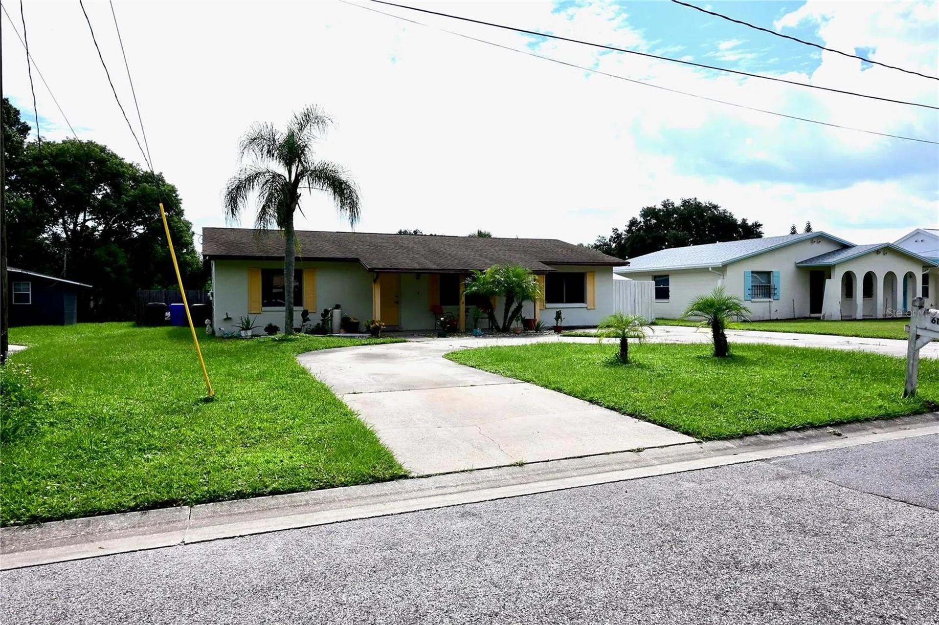 615 N Forrest Avenue Kissimmee FL 34741