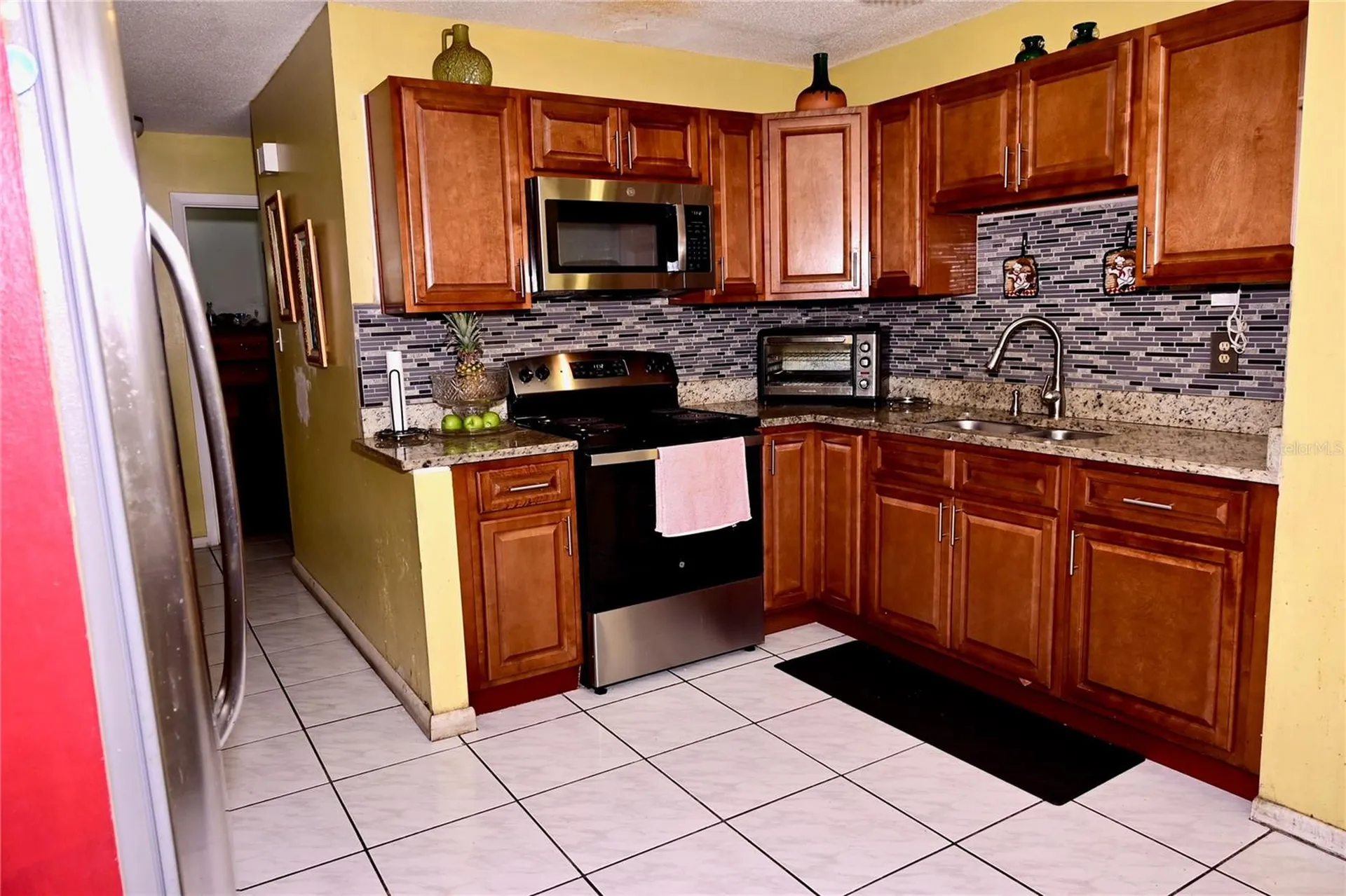 615 N Forrest Avenue Kissimmee FL 34741
